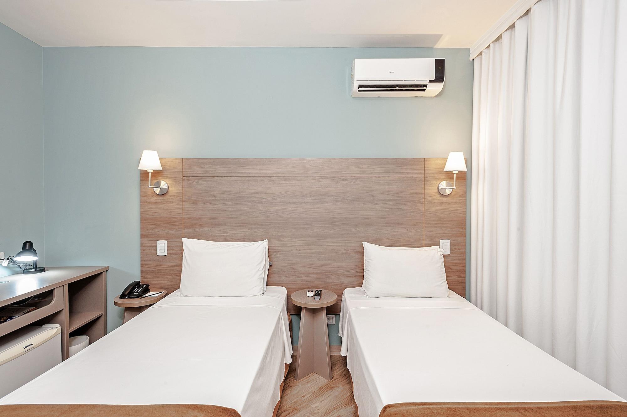 Slim Curitiba Alto Da XV Hotel Ngoại thất bức ảnh