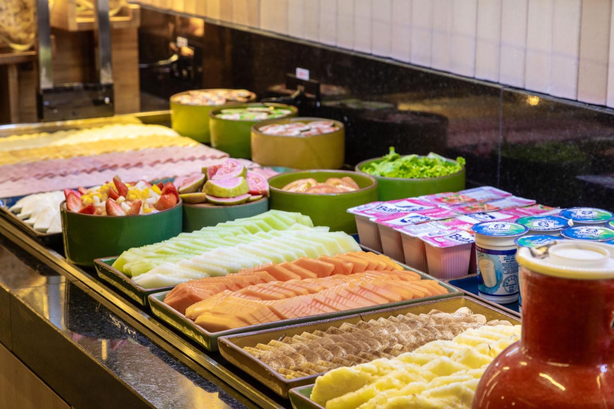 Slim Curitiba Alto Da XV Hotel Ngoại thất bức ảnh